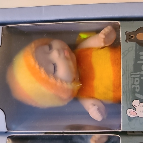 Six Doll Set. - Picture 5 of 8